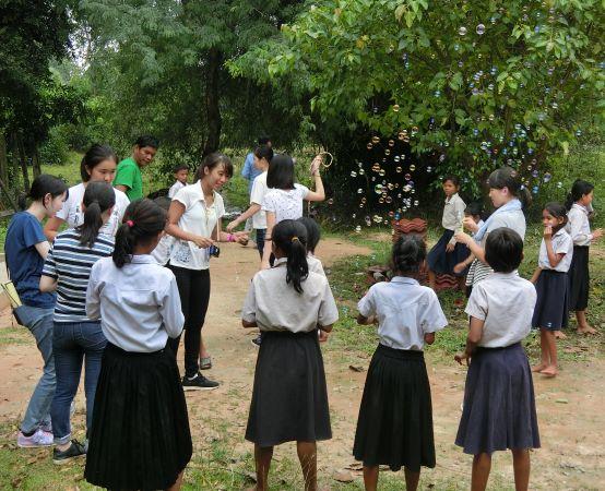 小学生と遊ぶ４.JPG