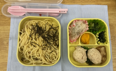 お弁当の注文・パン・おにぎりの販売