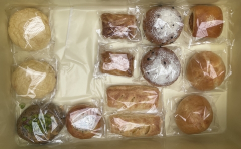 お弁当の注文・パン・おにぎりの販売